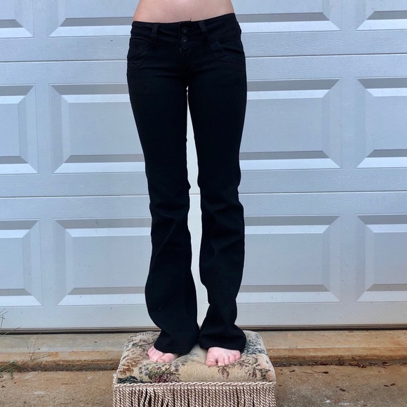 HWY Jeans 1 Fit and Flare black jeans - Picture 2 of 3